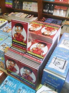 Komikus Faza Meonk Rilis Buku Terbaru #BeraniBeda