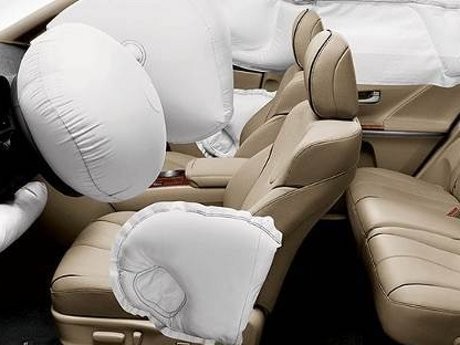 Produsen Airbag Takata Rugi Besar