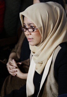 Ibunda Nilai Buka Jilbab dan Pergi Tanpa Pamit Itu Bukan Sifat Marshanda