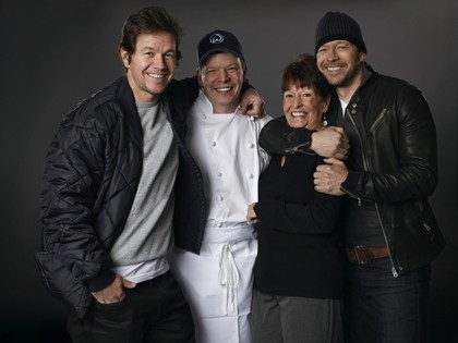 Wahlburgers, Ketika Mark Wahlberg Jualan Burger