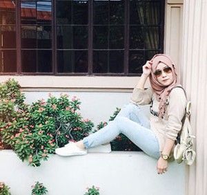 Hijab Style: Daily Look ala Hijabers Asal Filipina, Tisha Mangotara