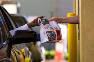 McDonalds Florida Uji Coba Layanan Drive-Thru 60 Detik