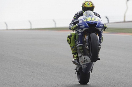 Rossi Pimpin Sesi Pertama