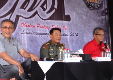 Panglima TNI Juluki Iwan Fals Seorang Empu Musik