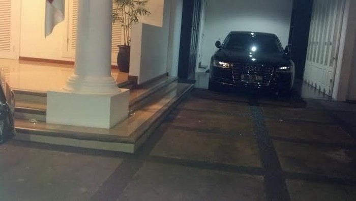 Hendropriyono dan Tim Transisi Jokowi Rapat Hingga Jelang Tengah Malam
