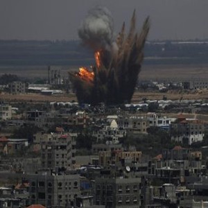 Warga Gaza Harus Beli Sembako dengan Harga Mahal