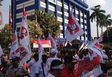 Sidang Hari ke-3, Pendukung Prabowo Setia Gelar Aksi di MK