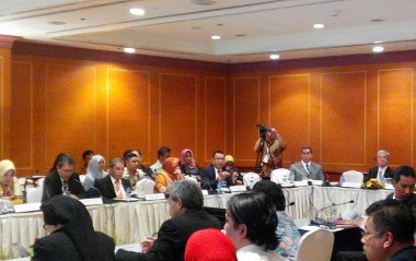 Ketika Risma, Ridwan Kamil, Bima Arya, Azwar Anas dan Airin Bertemu di Borobudur