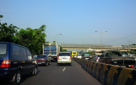 Tol JORR Arah Serpong Macet Parah, Berimbas ke Tol Jagorawi
