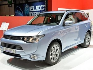 Jika Dijual di Indonesia, Harga Outlander Listrik Lebih dari Rp 500 Juta