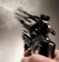 Perampok Bersenpi Gasak Uang Milik SPBU, 1 Karyawan Tertembak