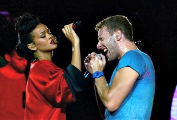 Chris Martin: Tulis Lagu untuk Rihanna Seperti Menang American Idol