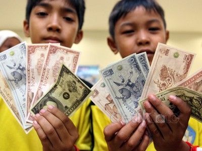 Belajar Keuangan dengan Bermain