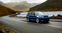 Range Rover Sport SVR yang akan beredar di pasaran pada bulan Oktober ini memiliki banderol harga sebesar Rp 1,9 miliar di Eropa. Istimewa/Newspress.