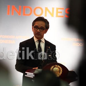 Menlu Indonesia-Jepang Bahas UU Minerba hingga Konflik Gaza