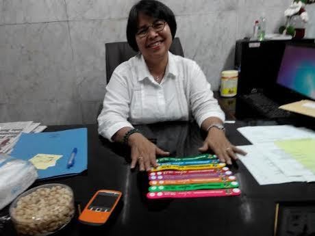 UP Monas Keluhkan Pengunjung Bandel Bawa Gelang Warna-warni