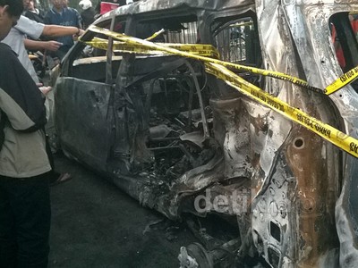 Ini Kondisi 3 Mobil yang Hangus Terbakar di Bintaro
