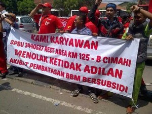 Terancam PHK Akibat Larangan Jual Bensin Premium di Tol, Karyawan SPBU Protes
