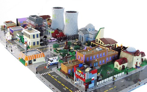 Keluarga The Simpsons Dibuatkan Versi Lego