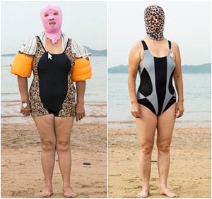 Foto: Jadi Tren, Ini Para Wanita yang Pakai Masker Facekini Saat ke Pantai