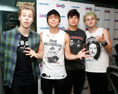 5 Seconds of Summer Berawal dari Kampus, Berakhir di Puncak Billboard