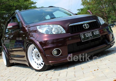 Toyota Rush Ceper ala Mahasiswa