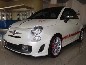 Di Indonesia Abarth 595 Edisi Ultah ke-50 Cuma 2 Unit