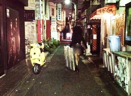 Jalan-jalan di Jepang, Lady Gaga Pamer Underwear