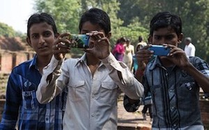 India, Motor Transisi Feature Phone ke Smartphone
