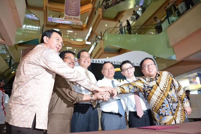 Mega Cash Dukung Gerakan Nasional Non Tunai