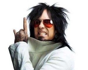 Nikki Sixx Protes Komentar Gene Simmons Tentang Bunuh Diri