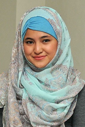 Keluarga Kaget Shandy Dituding Biang Keladi Marshanda Buka Hijab