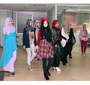 Foto: Mengintip Para Finalis Latihan Sebelum Final Hijab Hunt 2014