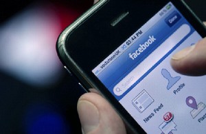 Facebook Ingin Intip Kebiasaan Belanja Pengguna