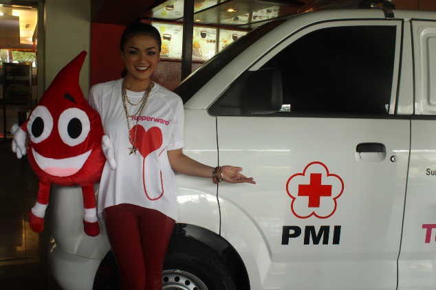 Terselamatkan Saat Anaknya Sakit, Nirina Jadi Rajin Donor Darah