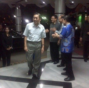 Wapres Boediono Jenguk Marzuki Alie di RSPAD