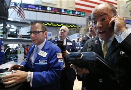 Bursa Wall Street Hijau di Tengah Insiden Panas Ukraina Vs Rusia