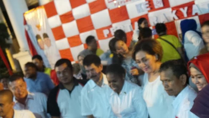 Novela Hadiri Acara HUT ke-69 RI Kubu Prabowo-Hatta