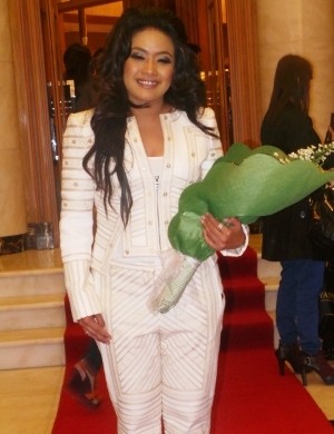 Dapat Sambutan Besar, Sutradara Yasmine Makin Tertantang