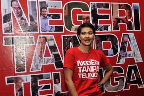 Lola Amaria Diteror Setelah Sutradarai Negeri Tanpa Telinga
