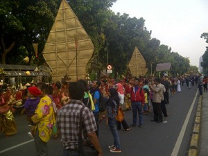 Pawai Selesai, Jalan Medan Merdeka Kembali Dibuka