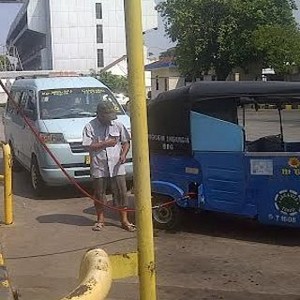 Proses Pengisian Bensin dan Gas ke Kendaraan, Mana Lebih Sulit?