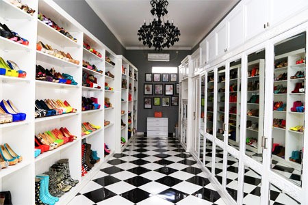 Melaney Ricardo Bikin Ruang Khusus untuk 500 Pasang Sepatu