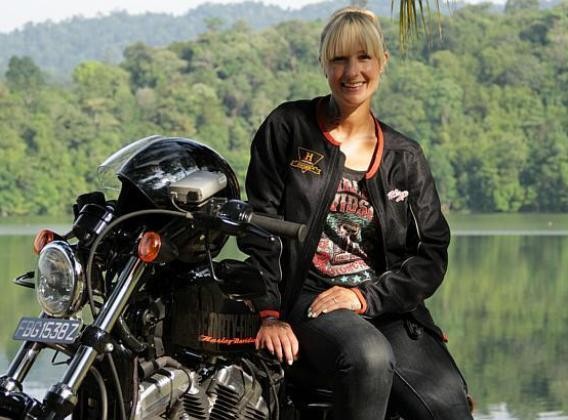 Kenal Lebih Dekat dengan Biker Cantik Jaime Dempsey di Ride N Seek
