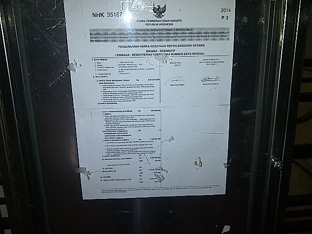 Daftar Harta Kekayaan Jero Wacik Terpajang di Lobi Kantornya