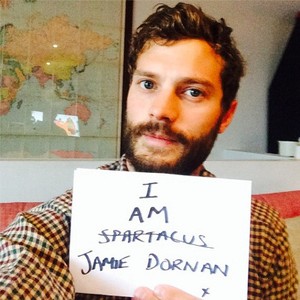 Buat Instagram, Bintang Fifty Shades of Grey Punya 95 Ribu Followers Dalam 2 Jam
