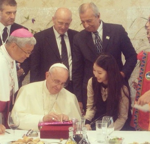 BoA Senang Bisa Bertemu Langsung dengan Paus Fransiskus