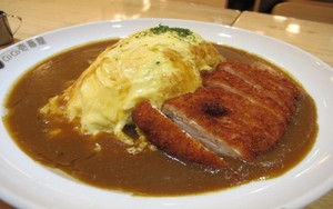 Curry House CoCo Ichibanaya: Renyah Harum Omelette Curry Rice Khas Jepang