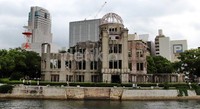 Kota Hiroshima yang dikelilingi oleh kanal-kanal ini menjadi pusat industri Mazda di Jepang. Di kota inilah ada pabrik Ujina plant No 1 dan No 2 yang memproduksi mobil-mobil seperti CX-5, CX-7 dan lainnya. Tepatnya di Fuchu, Aki District, Hiroshima.