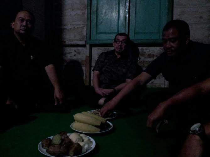 Renovasi Rumah Warga Miskin, Mensos Salim pun Menginap di Lereng Gunung Slamet